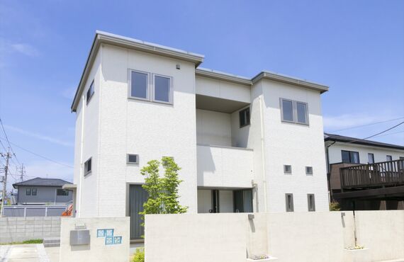 あま市で戸建ての外壁塗装なら経験豊富なアップスタート株式会社の工事をお選びください